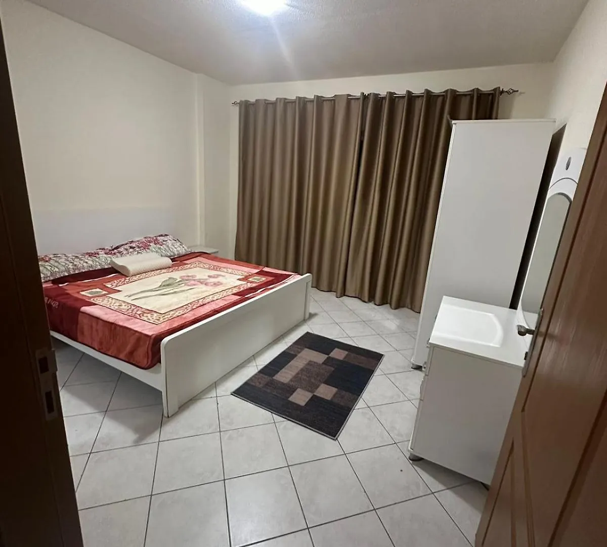 Solaire 7 Building Hostel Dubai 0*,  United Arab Emirates